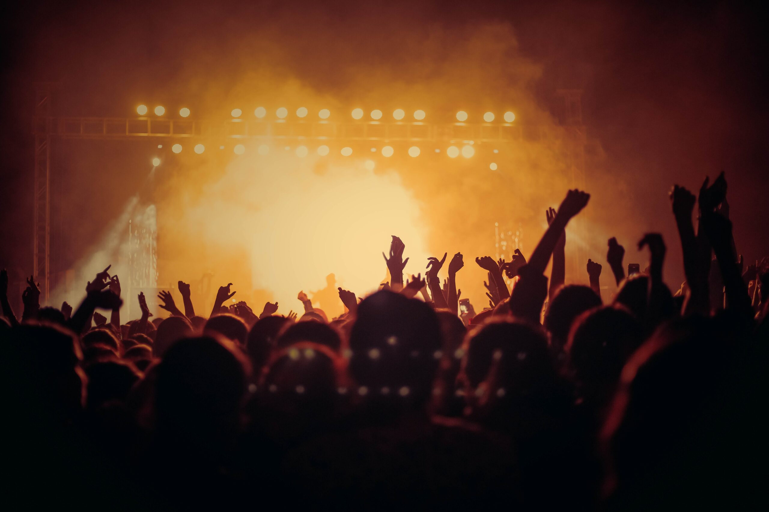 8 CONSEJOS PARA LÍDERES – MUSICALIZADOS POR QUEEN-
